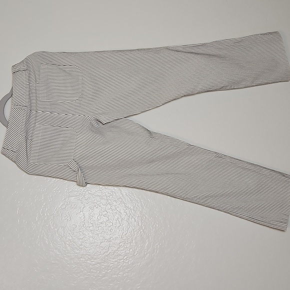 Zara Black and White Striped Chinos - Picture 4 of 4